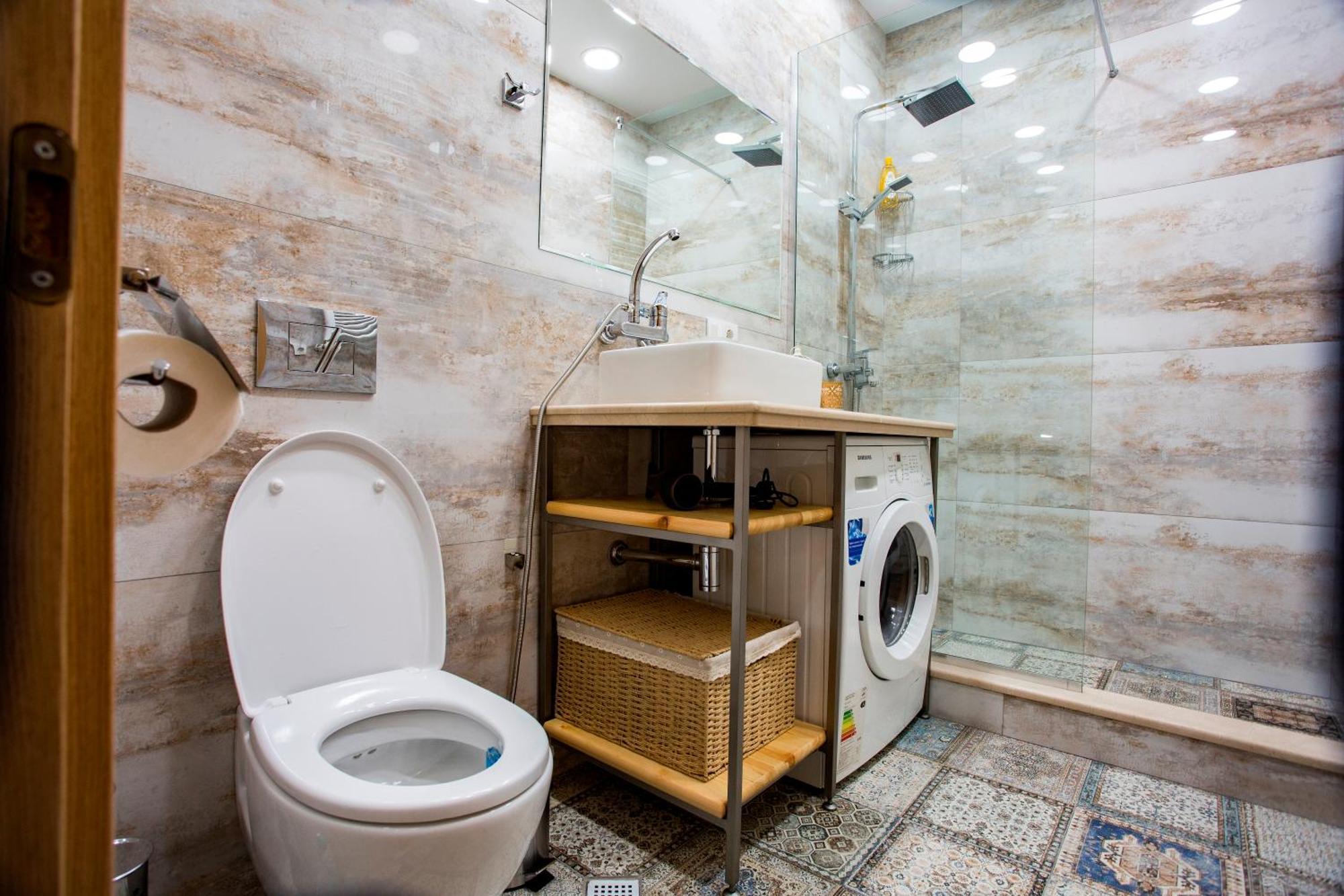 Yellow Apartment In Avlabari Tbilisi Exterior foto